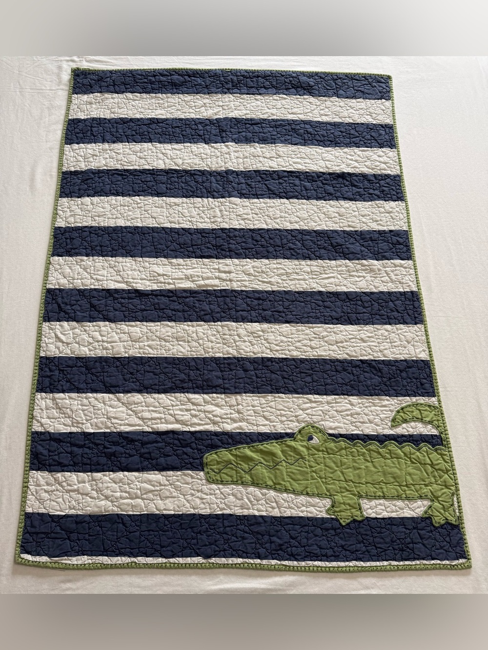 Pottery Barn Kids Crib/Toddler Cotton Quilted Stripe Alligator Quilt Blue/White